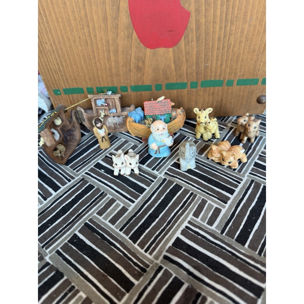 Merry Miniatures Noah and Friends